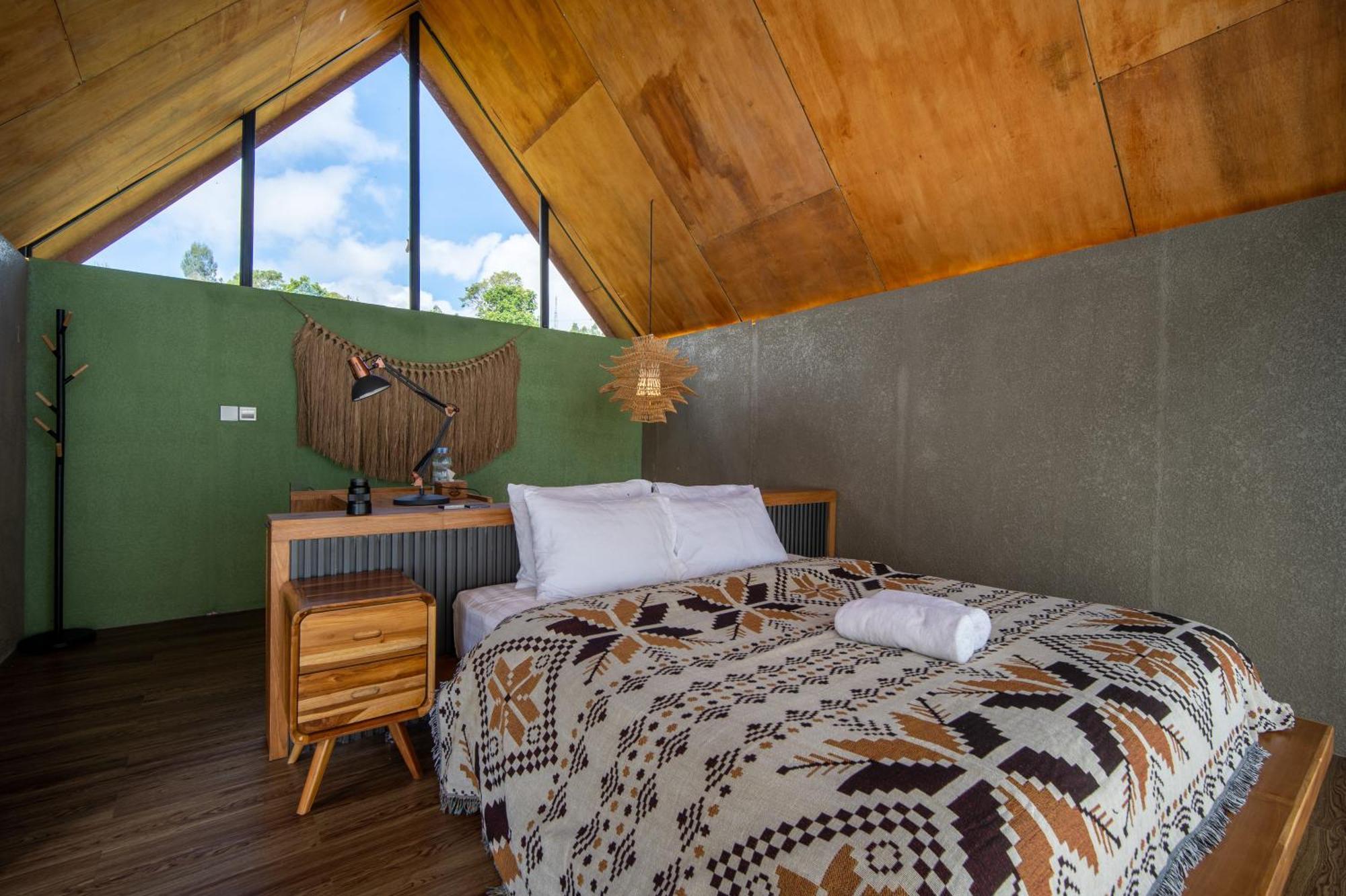 Black Wood Cabin Kintamani  Exterior photo