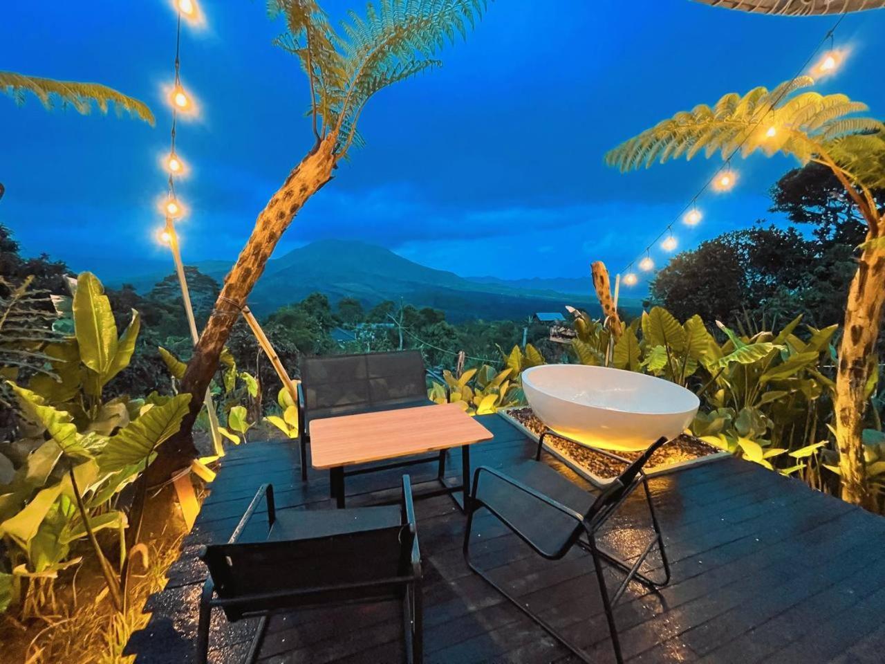 Black Wood Cabin Kintamani  Exterior photo